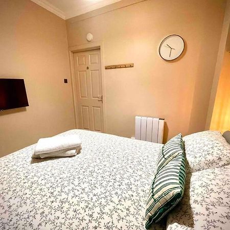Newly Refurbished, Central Apartment With Permit Parking Бат Екстер'єр фото